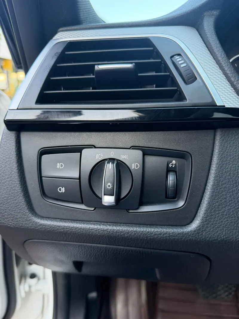 BMW 3 Series — фото 10