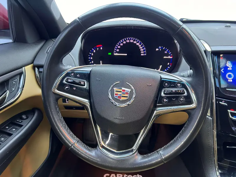 Cadillac ATS — фото 14