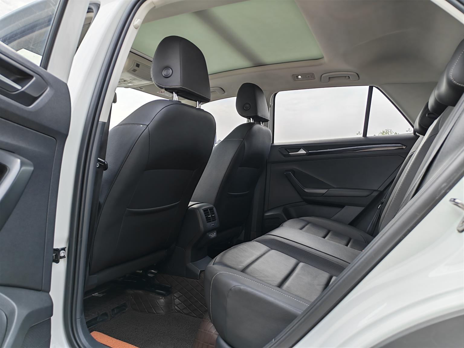 Volkswagen T-Roc 2019 280TSI DSG Luxury V