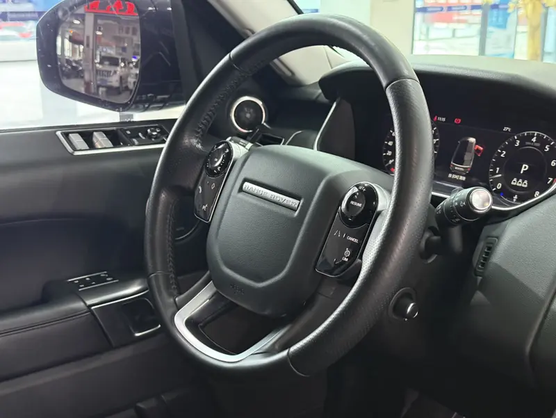 Land Rover Range Rover Sport 3.0 L6 SE — фото 10