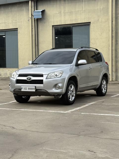 Toyota RAV4 2012 2.4L AT Luxury