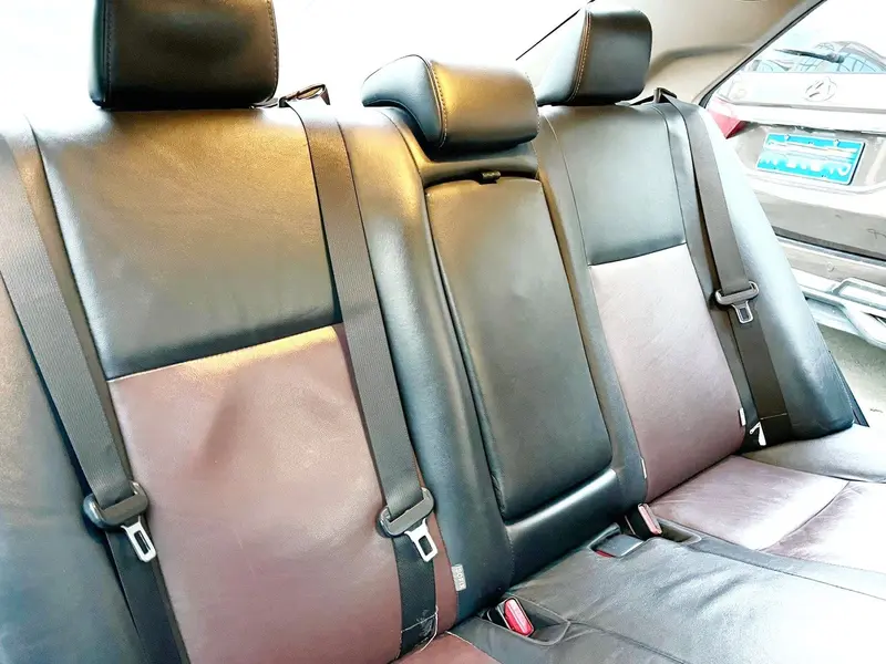 Toyota Corolla — фото 8