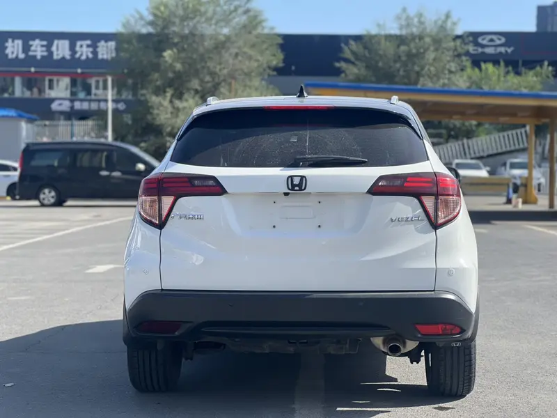 Honda Vezel 1.8L CVT моноприводный люкс — фото 5
