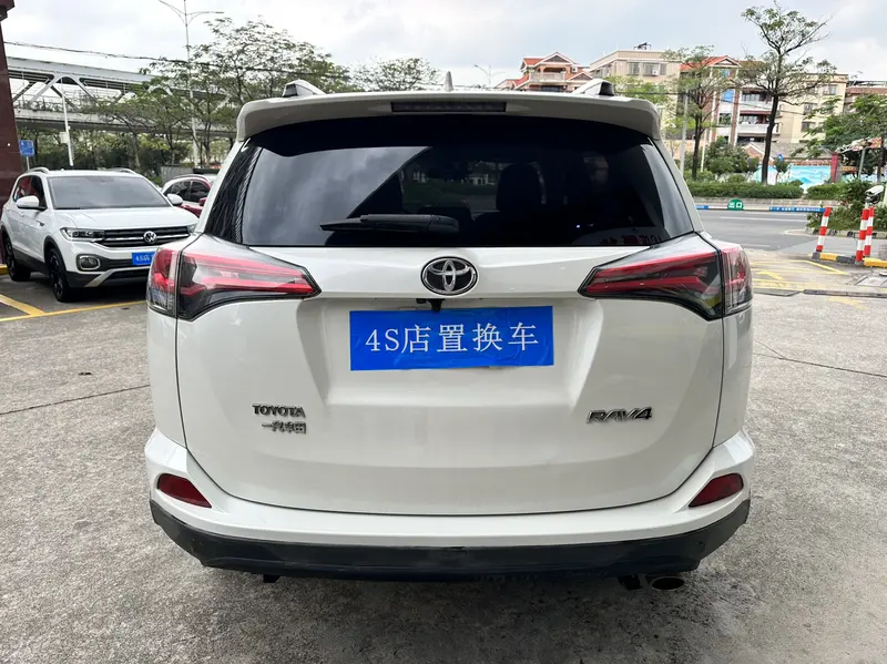 Toyota RAV 4 2.0 L CVT 2 WDX — фото 6