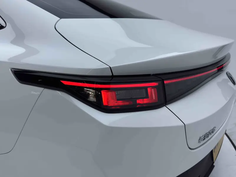 Changan 1.5 T DCT 500 Bar Flagship — фото 10