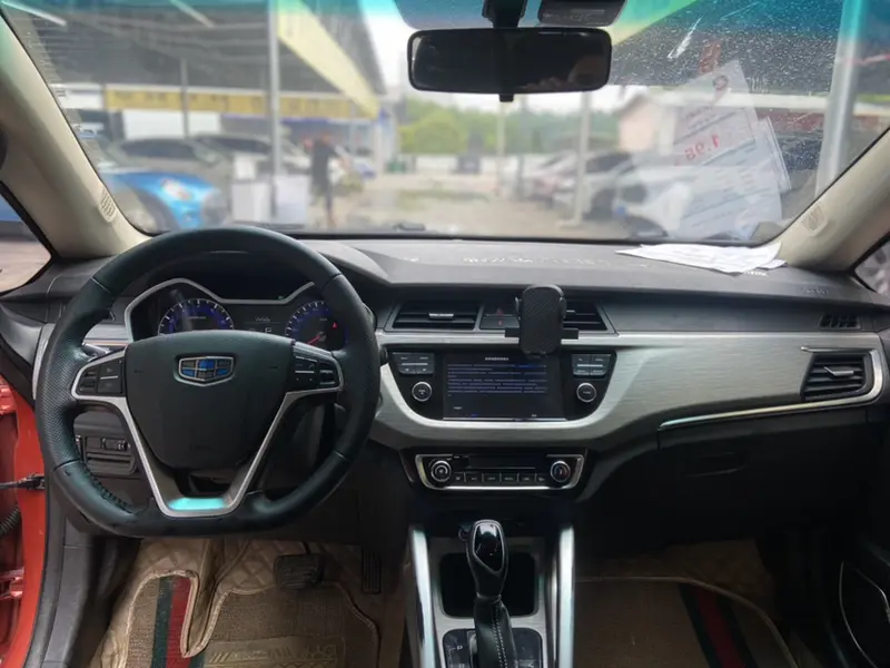 Geely Vision X3 — фото 7