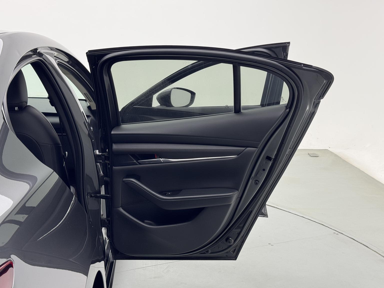 Mazda Mazda3 — фотографии объявления, Фото 23