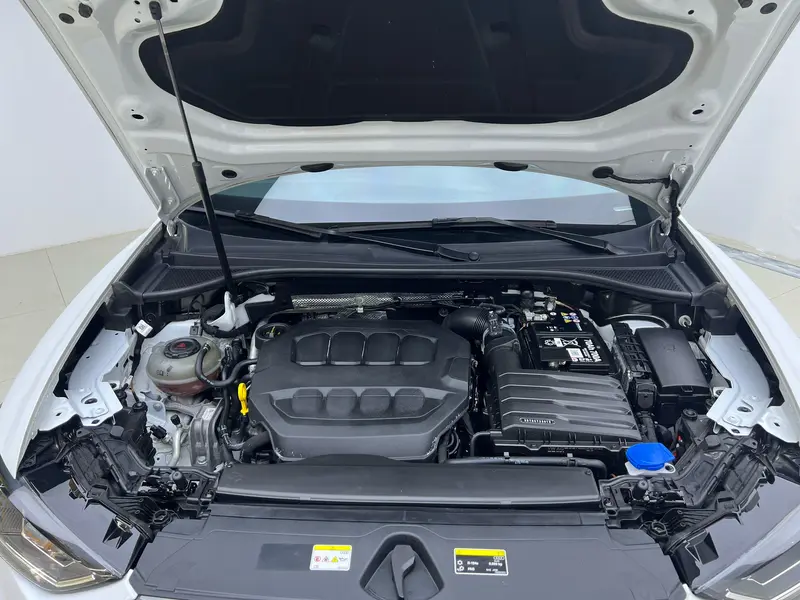 Audi Q3 Sportback — фото 12