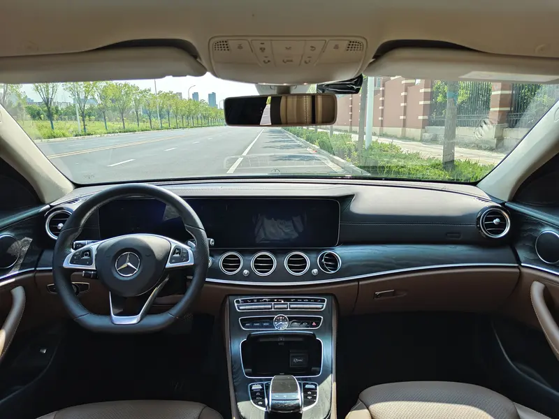 Mercedes-Benz E-Class E 300 L Luxury — фото 8
