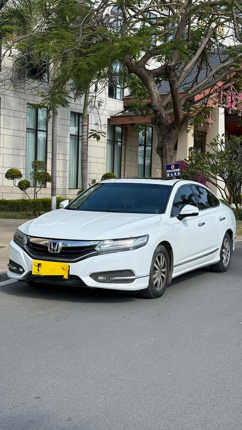 Honda Spirior, 2015 год