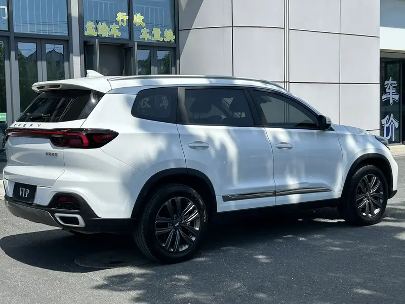 Chery Tiggo 8 — фото 6