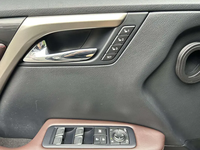 Lexus RX — фото 15