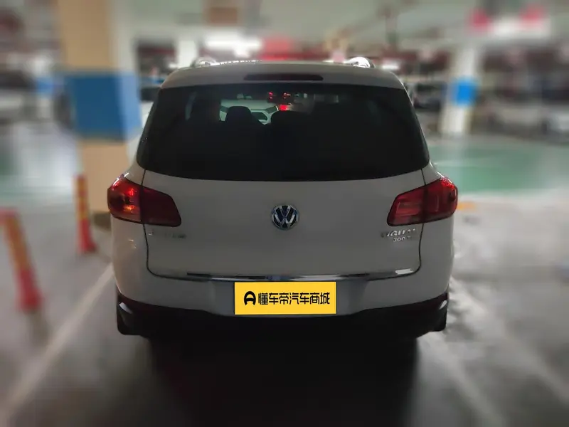 Volkswagen Tiguan — фото 5