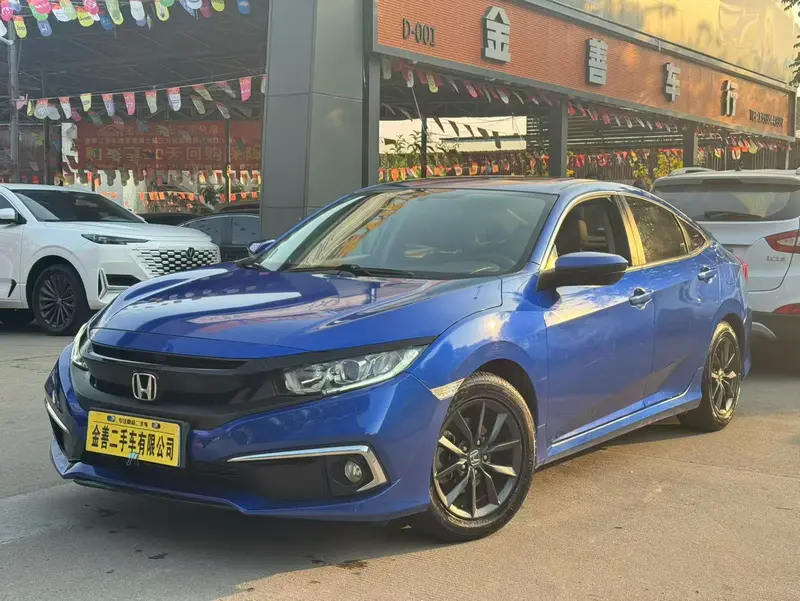 Honda Civic — фото 1