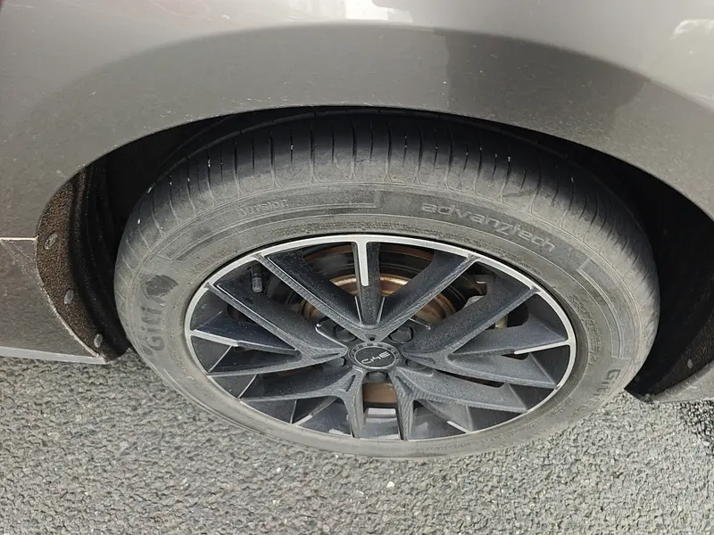 BYD DM-i 1.5 L 121 KMPremium — фото 20