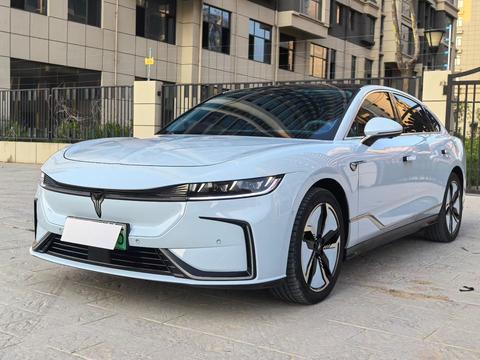 VOYAH Passion EV