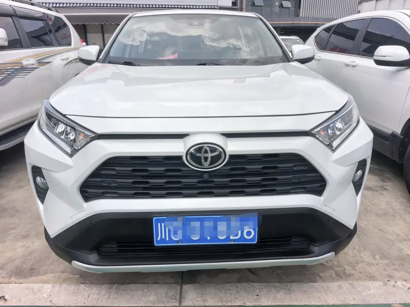 Toyota RAV4 — фото 2