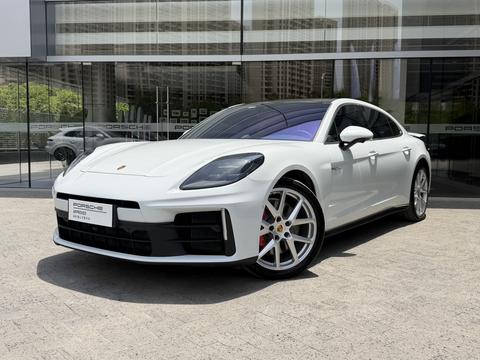 Porsche Panamera E-Hybrid, 2025 год