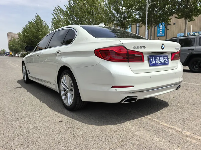 BMW 5 Series — фото 4