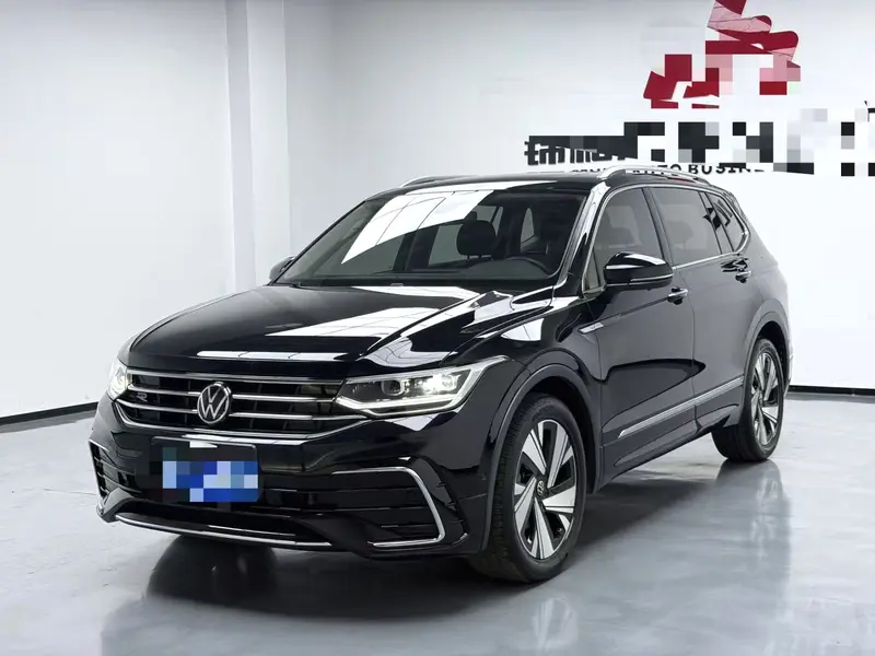 Volkswagen Tiguan L 330 TSI 2 WD R-Line