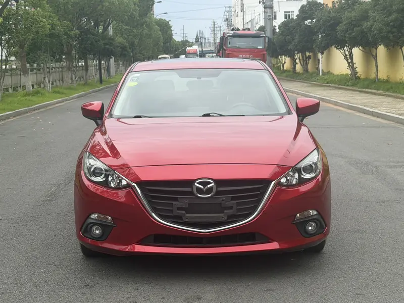 Mazda 3 Axela — фото 2