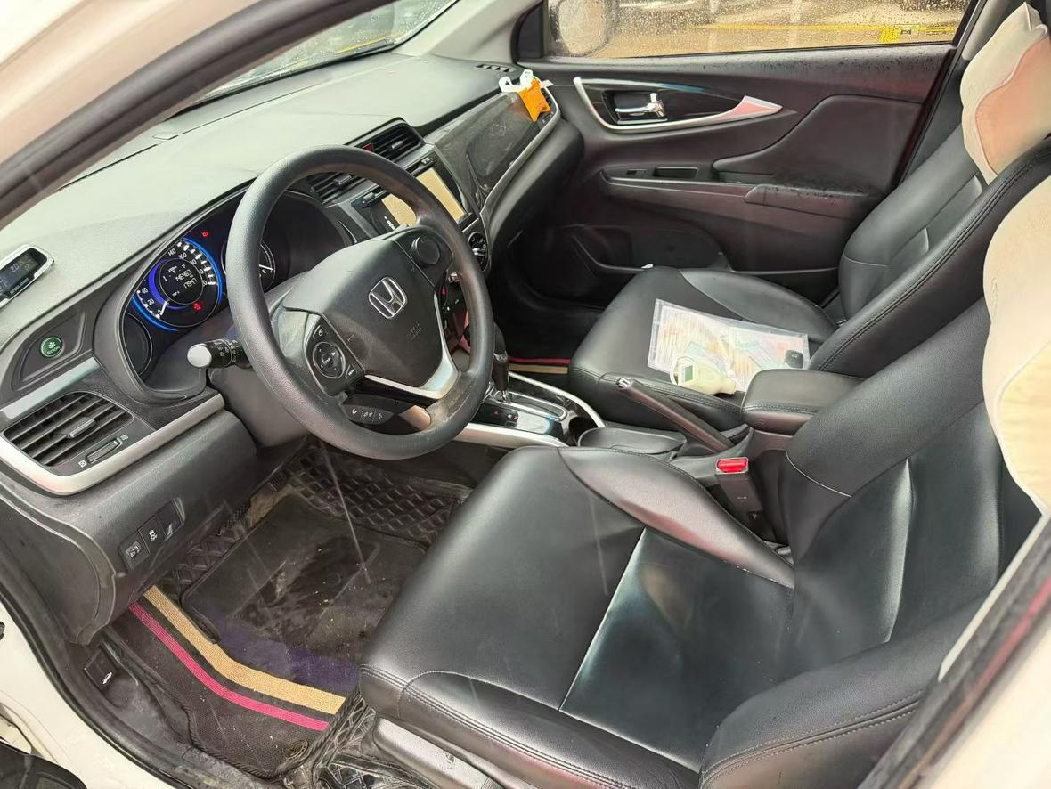 Honda Crider 2013 1.8L AT Luxury
