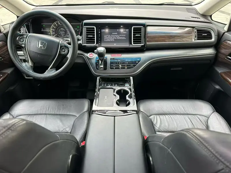 Honda Elysion 2.4L комфорт — фото 6