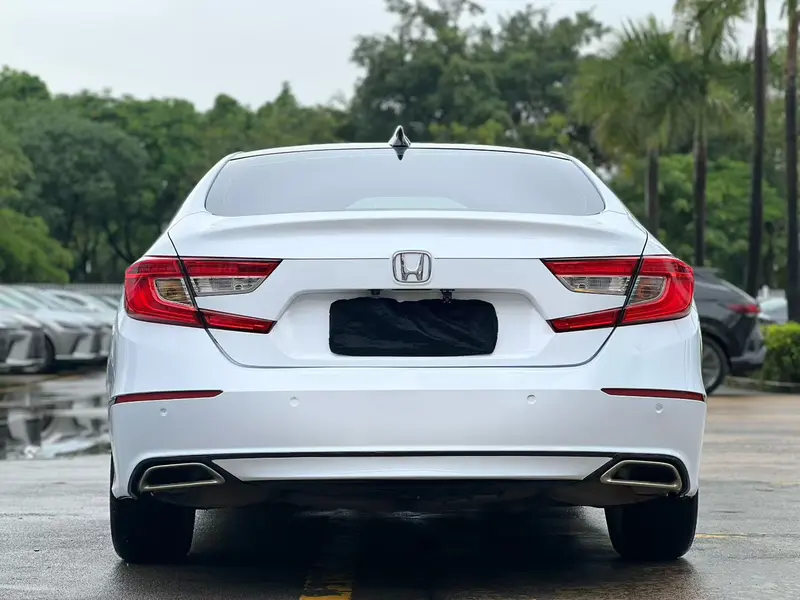 Honda Accord — фото 5