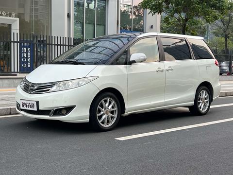 BYD M6
