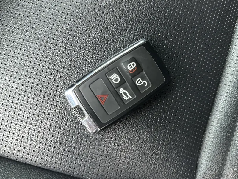 Land Rover Discovery Sport 249PS R-Dynamic S 5 — фото 13