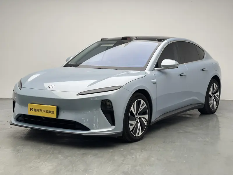 NIO ET5