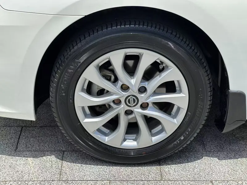 Nissan Sylphy 1.6 XV CVT Premium Plus — фото 10