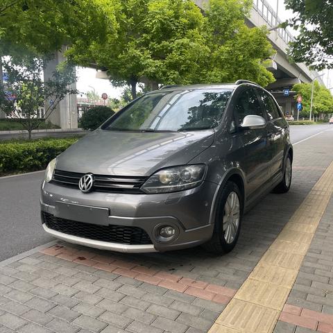 Volkswagen Golf (Import)