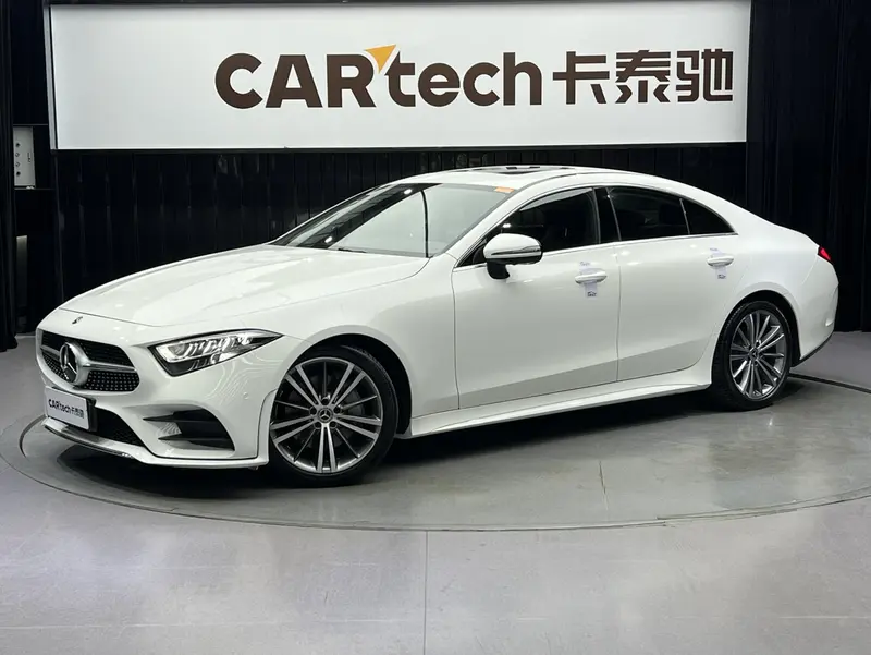 Mercedes-Benz CLS — фото 1