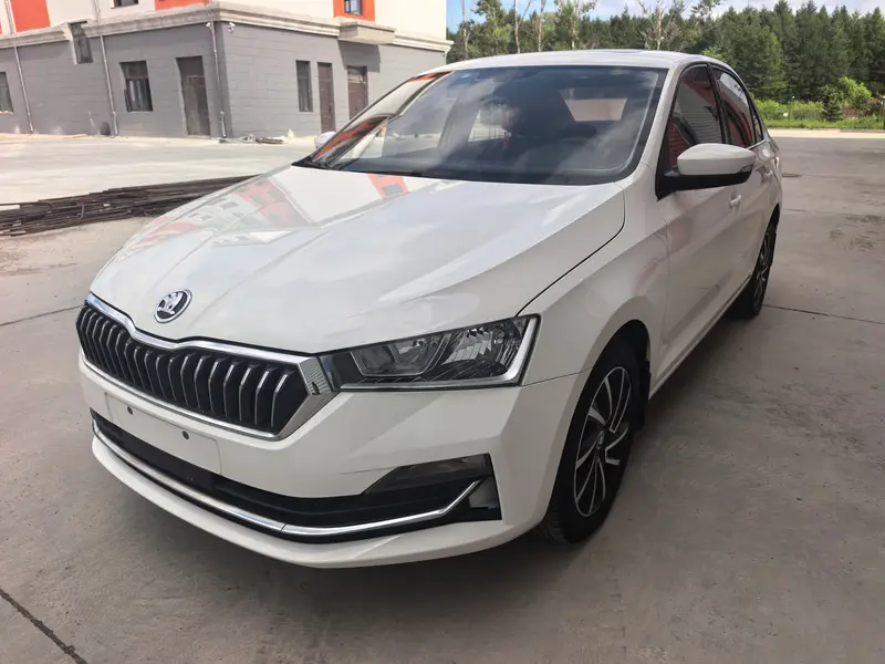 Skoda Rapid — фото 1