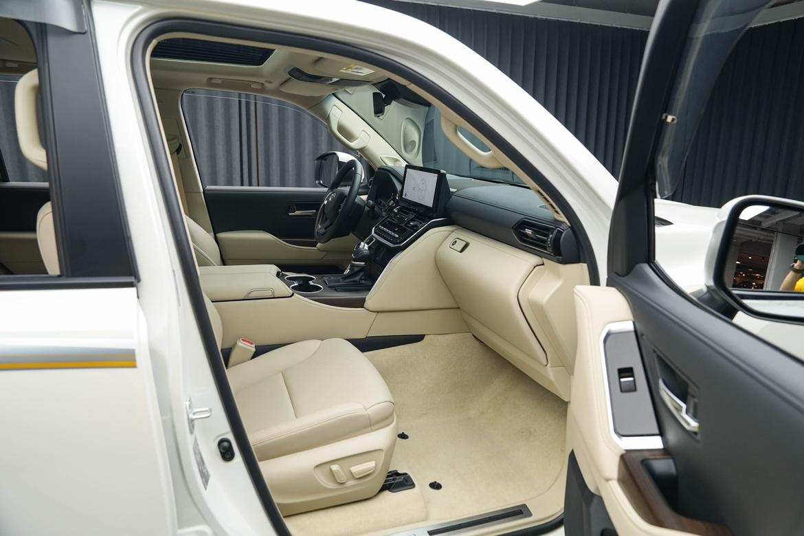 Toyota Land Cruiser (импорт): фотография 22 из 23