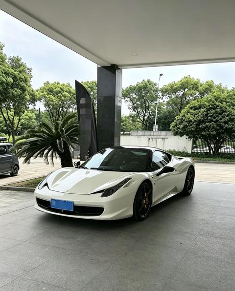 Ferrari 458