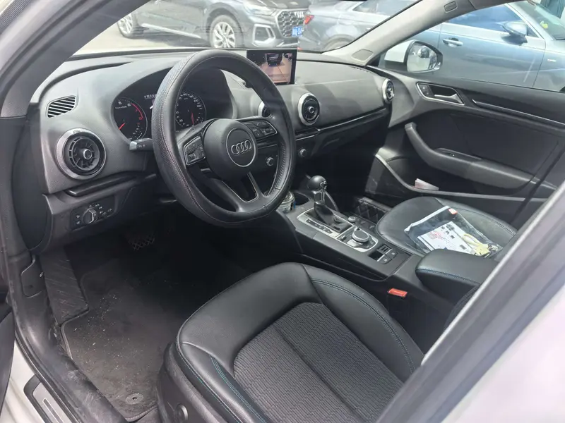 Audi A3 Sportback 35 TFSI стиль VI — фото 8