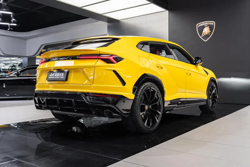 Lamborghini Urus 4.0 T V 8 — фото 7