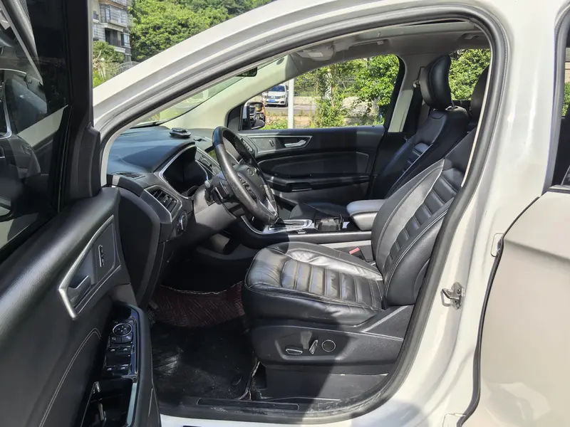 Ford Edge — фото 11