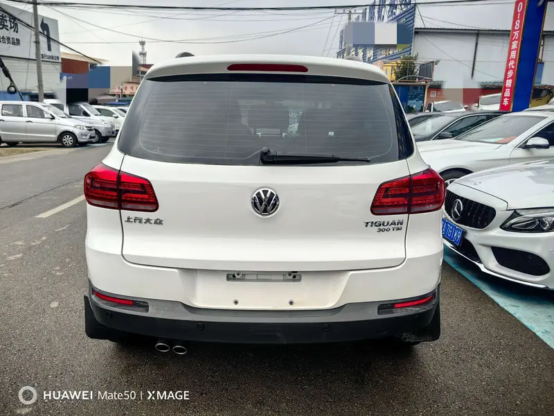 Volkswagen Tiguan — фото 5