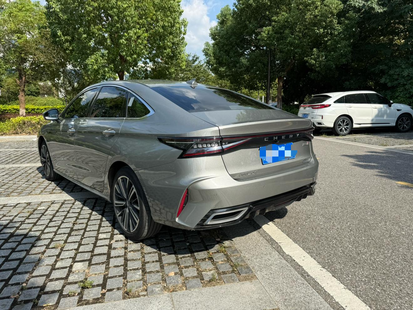 Chery Arrizo 8: фотография 7 из 17