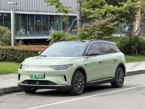 Leapmotor C11