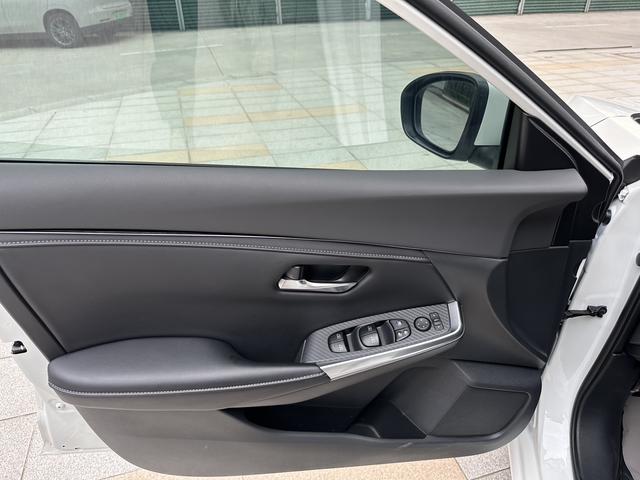 Nissan Xuan Yi id 4387446 из Китая 17