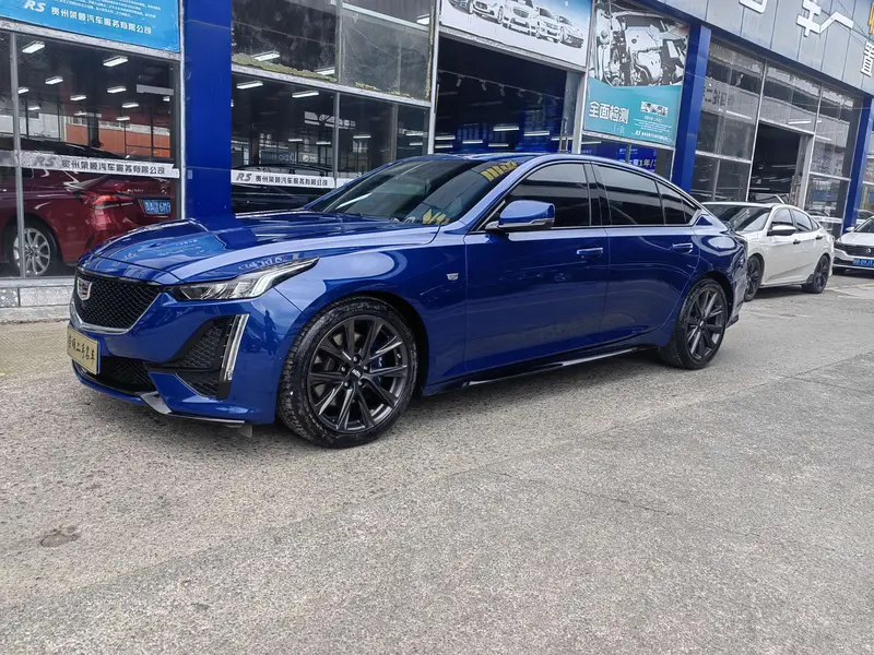 Cadillac CT5 — фото 1