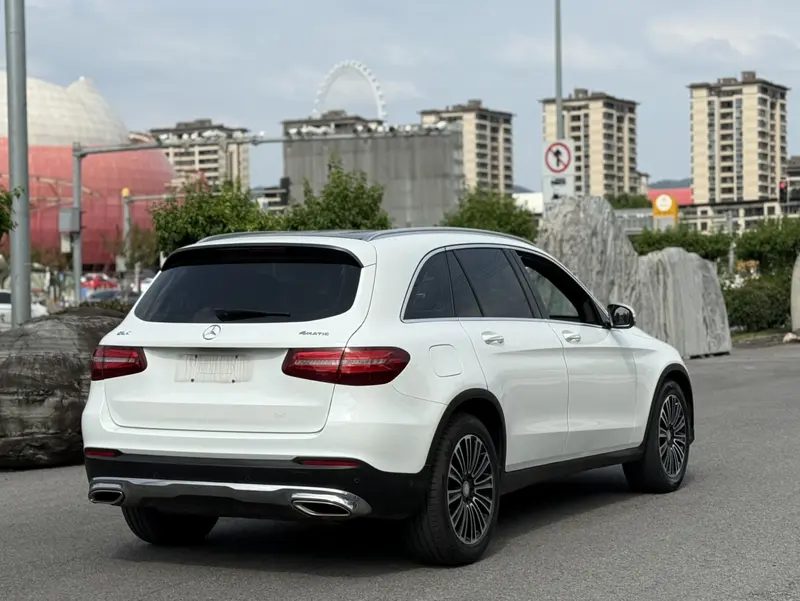 Mercedes-Benz GLC — фото 6
