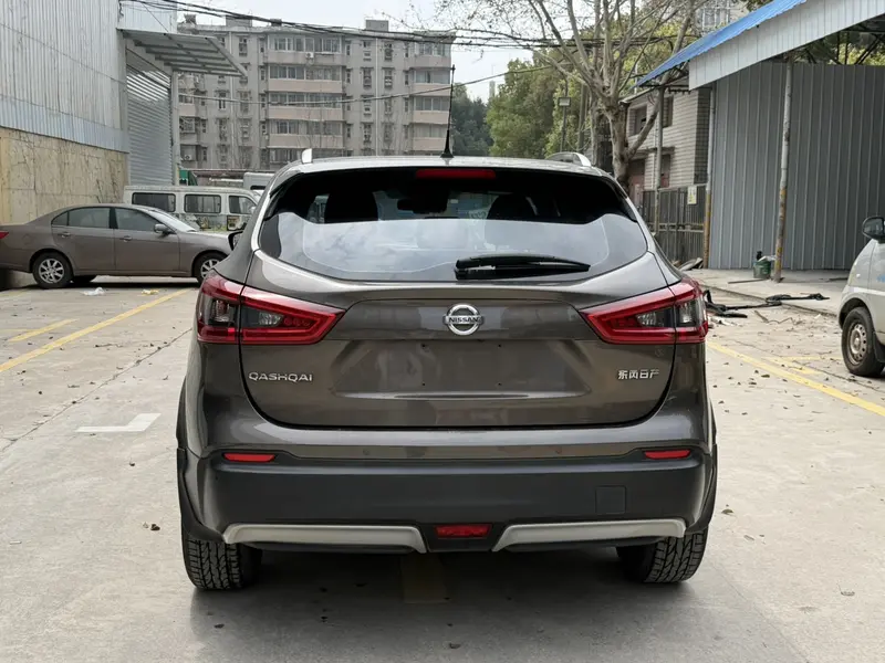 Nissan Qashqai — фото 5