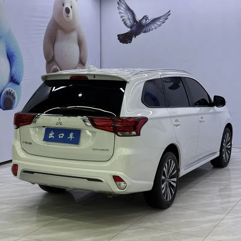 Mitsubishi Outlander — фото 6