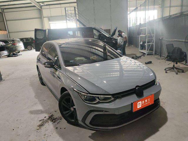 Volkswagen Golf id 4392292 из Китая 12
