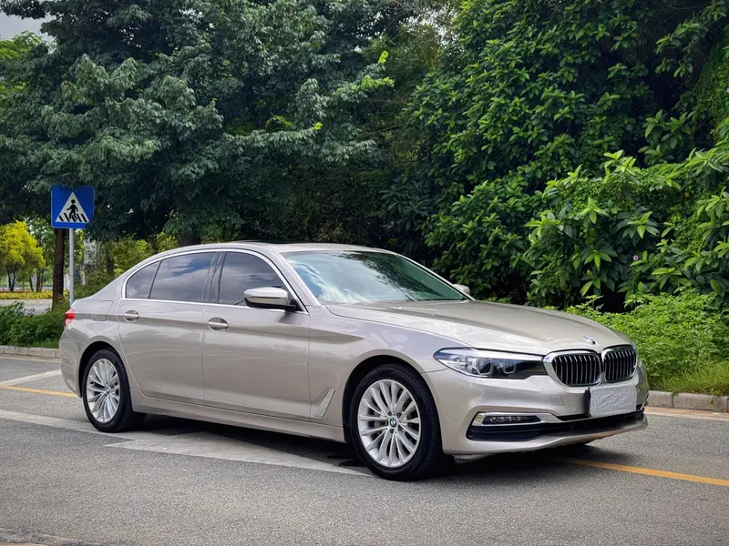 BMW 5 Series — фото 3
